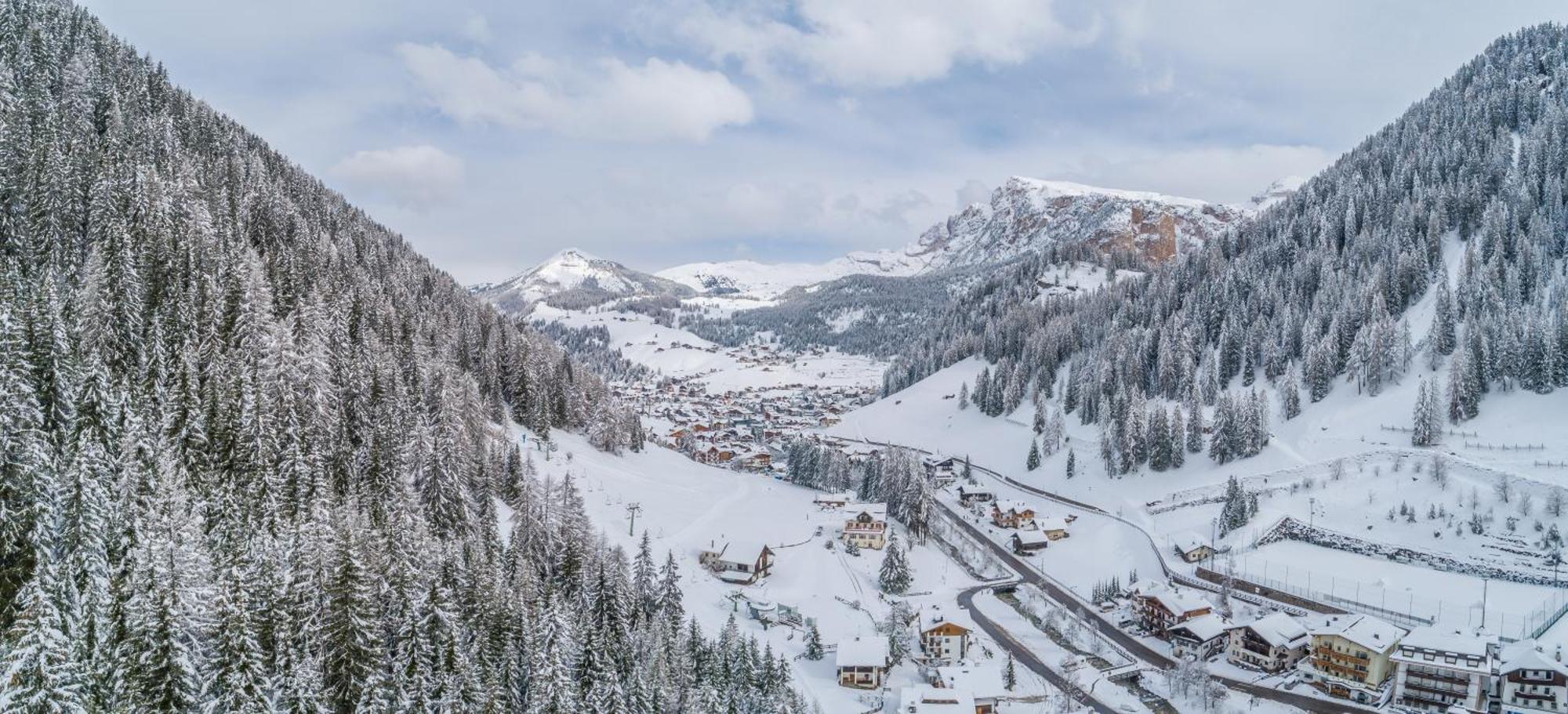 Hotel Garni La Grambla Selva di Val Gardena Exterior foto