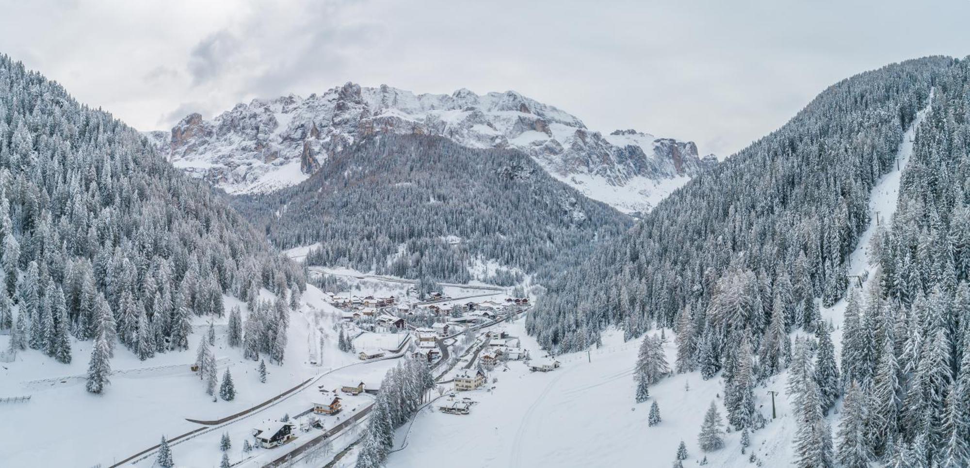 Hotel Garni La Grambla Selva di Val Gardena Exterior foto