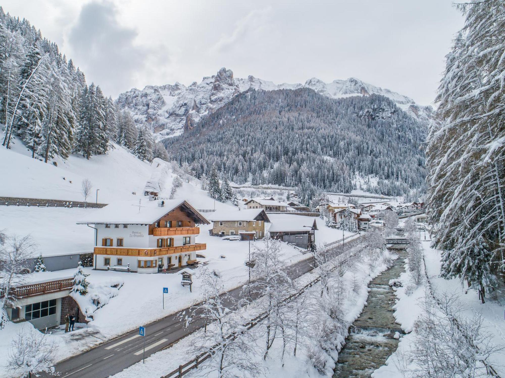 Hotel Garni La Grambla Selva di Val Gardena Exterior foto