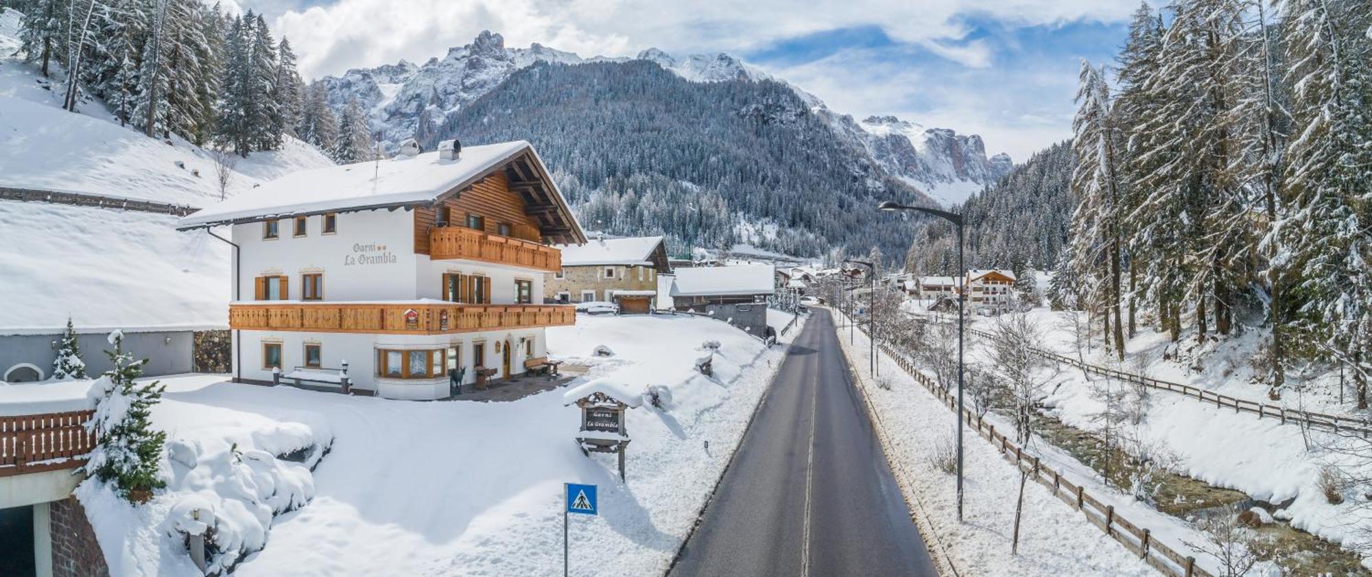 Hotel Garni La Grambla Selva di Val Gardena Exterior foto