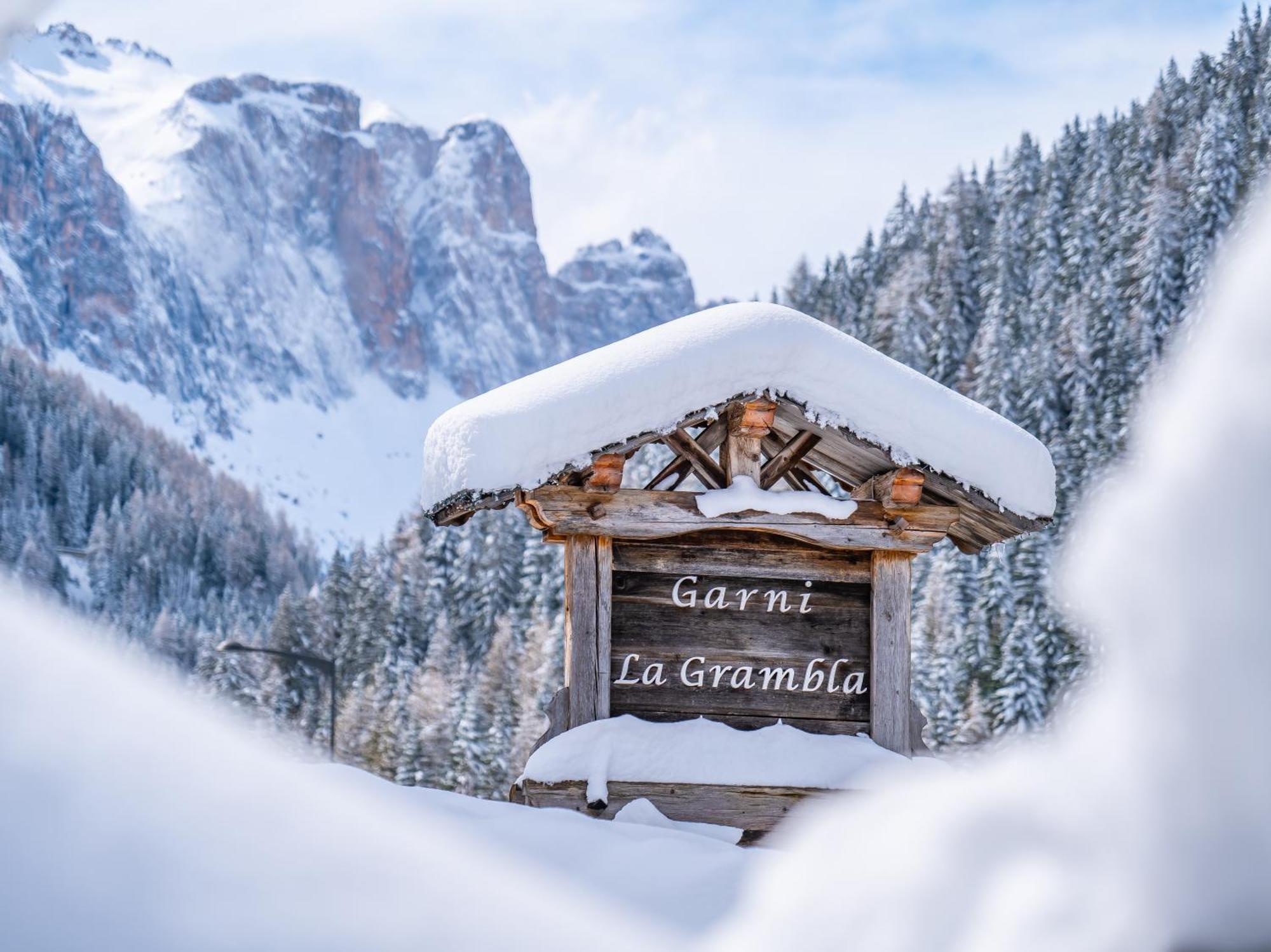 Hotel Garni La Grambla Selva di Val Gardena Exterior foto