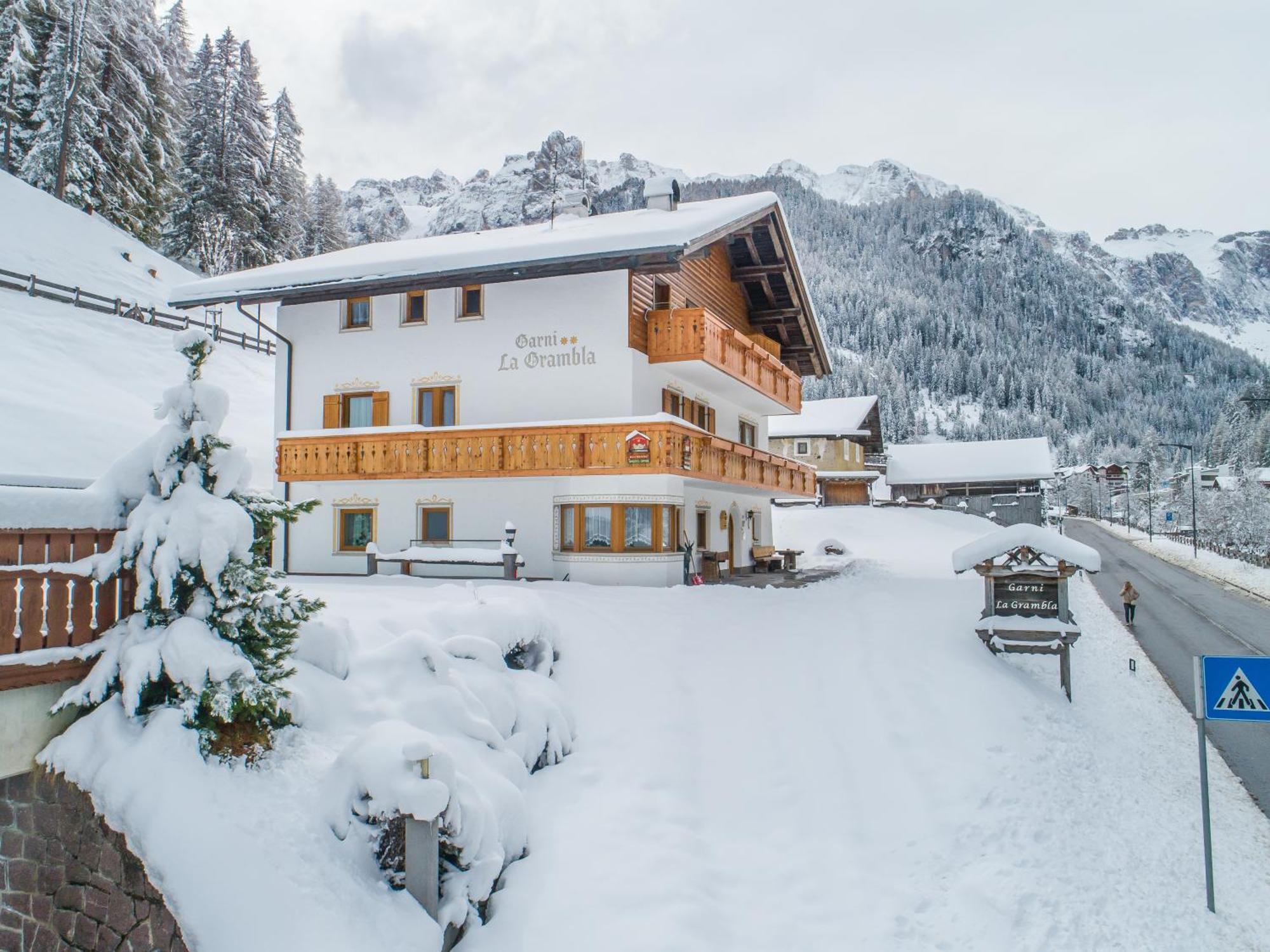 Hotel Garni La Grambla Selva di Val Gardena Exterior foto