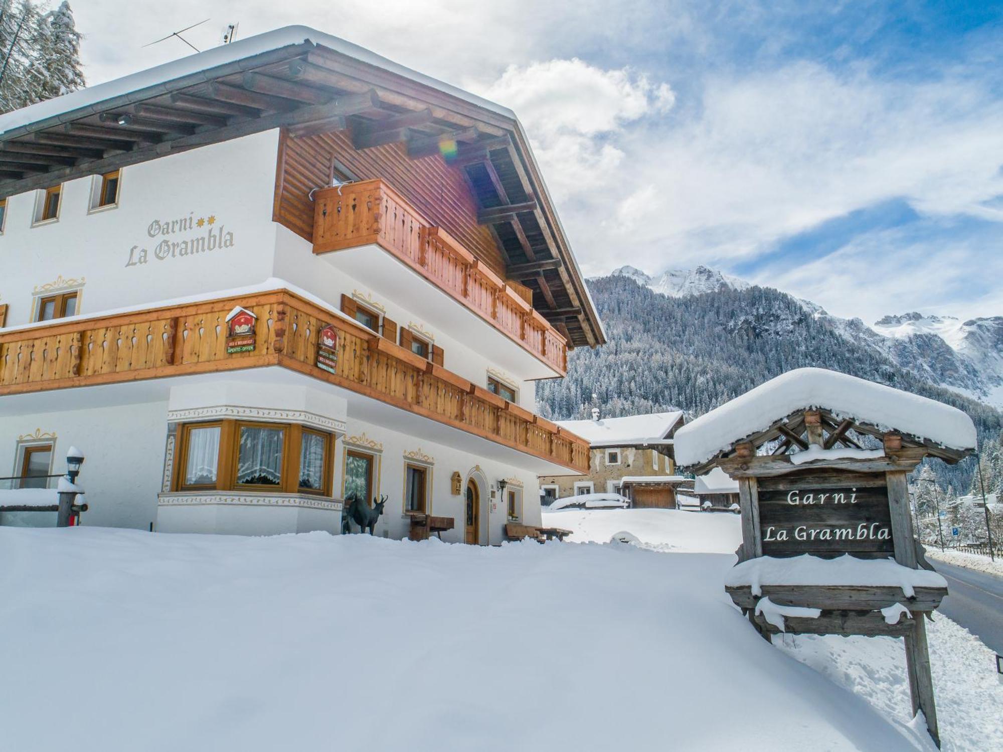 Hotel Garni La Grambla Selva di Val Gardena Exterior foto